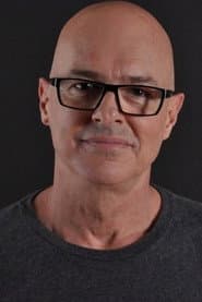 Norman Helms as Inspecteur Thibault