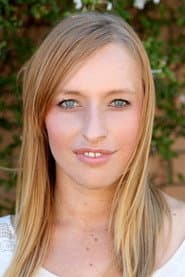 Monica Zanetti as Caitlin Davis