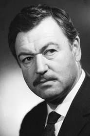 Efim Kopelyan as Филипп, криминальный авторитет, главарь банды налётчиков