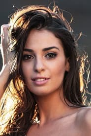 Julia Small as Ashlyn