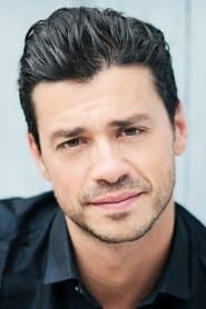 Maurizio Terrazzano as Rick Hargate