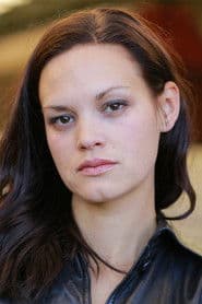 Julia Schacht as Gina