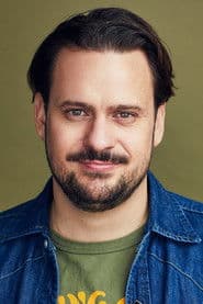 Hunter Cope as Matty