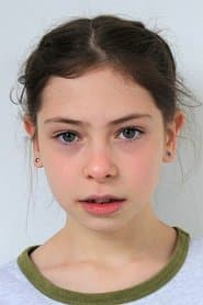 Kíla Lord Cassidy as Molly