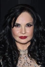 Ana Patricia Rojo as Veronica