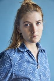 Adèle Sierra as Léa