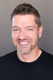 Ronnie Kroell as Brady