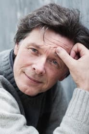 Davide Bechini as Dario