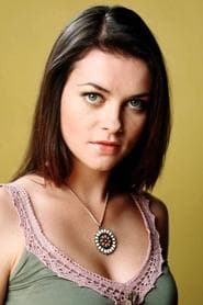 Holly Davidson as Sadie