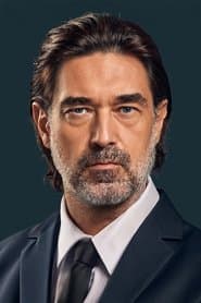 Burak Hakkı as Gökmen