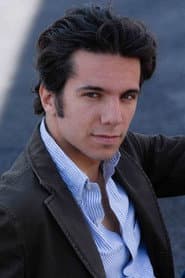 Vincenzo Alfieri as Luke