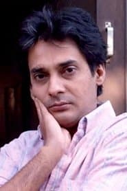 Ranjit Chowdhry as Officer Kapur