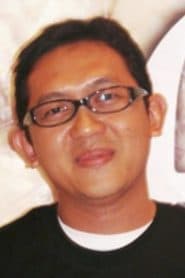 Sapto Soetardjo as Shaman