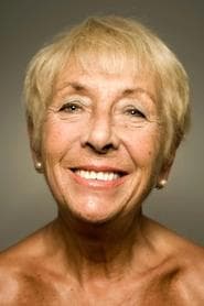 Lola Cordón as Martina