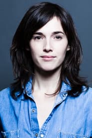 Clémentine Baert as Nurses (voice)