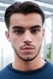 Marvin Dubart as Markus