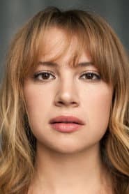 Lysandre Ménard as Alice