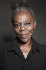 Teca Pereira as Dona Almerinda