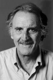 Adriano Chiaramida as Edoardo Fallaci