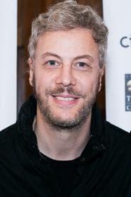 Guilherme Weber as Jonas