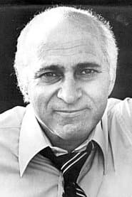 Robert Ellenstein as Joe Knight