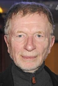 Hermann Beyer as Heinrich Kaden