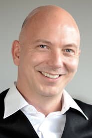 Lars Doppler as Leutnant Markus Wenzel