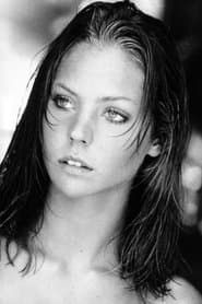 Carole André as Vanina