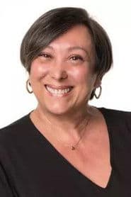 Bárbara Bruno as Prof. Helena