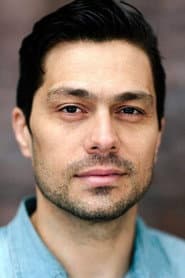 Jonathan Wilde as Luis