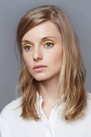 Ekaterina Shcheglova as Eva