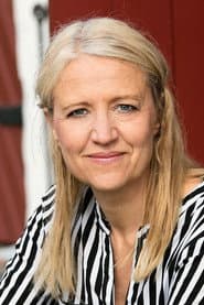 Klara Zimmergren as Journalist