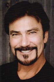 Victor Rivers as Detective Arriaga