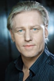 Arved Birnbaum as Karl Heinz Kische