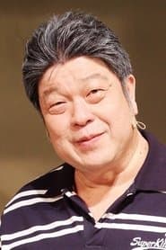 Lo Pei-an as Professor Luo