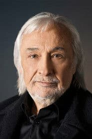 Müjdat Gezen as Ali