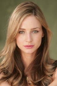 Katharine Towne as Sinead