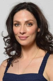 Joanne Kelly as Betty