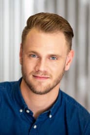 Matthew Ryan Burnett as Aaron Klak