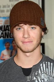 Jeremy Sumpter as Caselli
