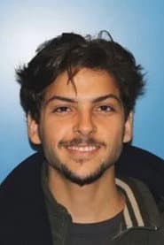 Helder Agostini as Pedrinho / Tatu