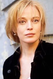 Elita Kļaviņa as Elza