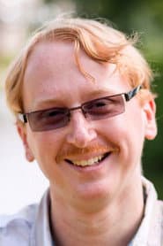 Benoît Strulus as Thomas, le stagiaire