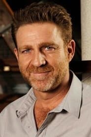 Juanjo Artero as Teddy