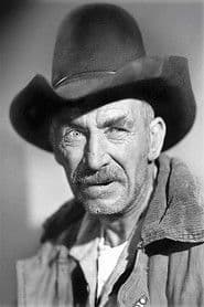 Andy Clyde as Wearyworld The Policeman