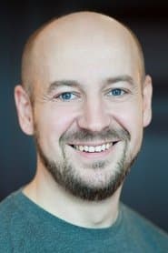 Øystein Martinsen as Erik Elisabeth