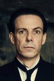 Noah Taylor as Lloyd Tate