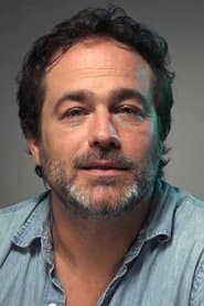 Gastón Pauls as Esteban Leguizamón