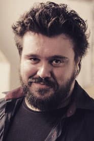 Marcos Contreras as Lárcio