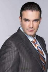 Mauricio Islas as José Luis